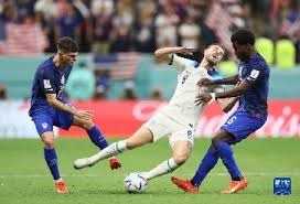 手感颇佳！乔治半场8中6轻取14分2抢断